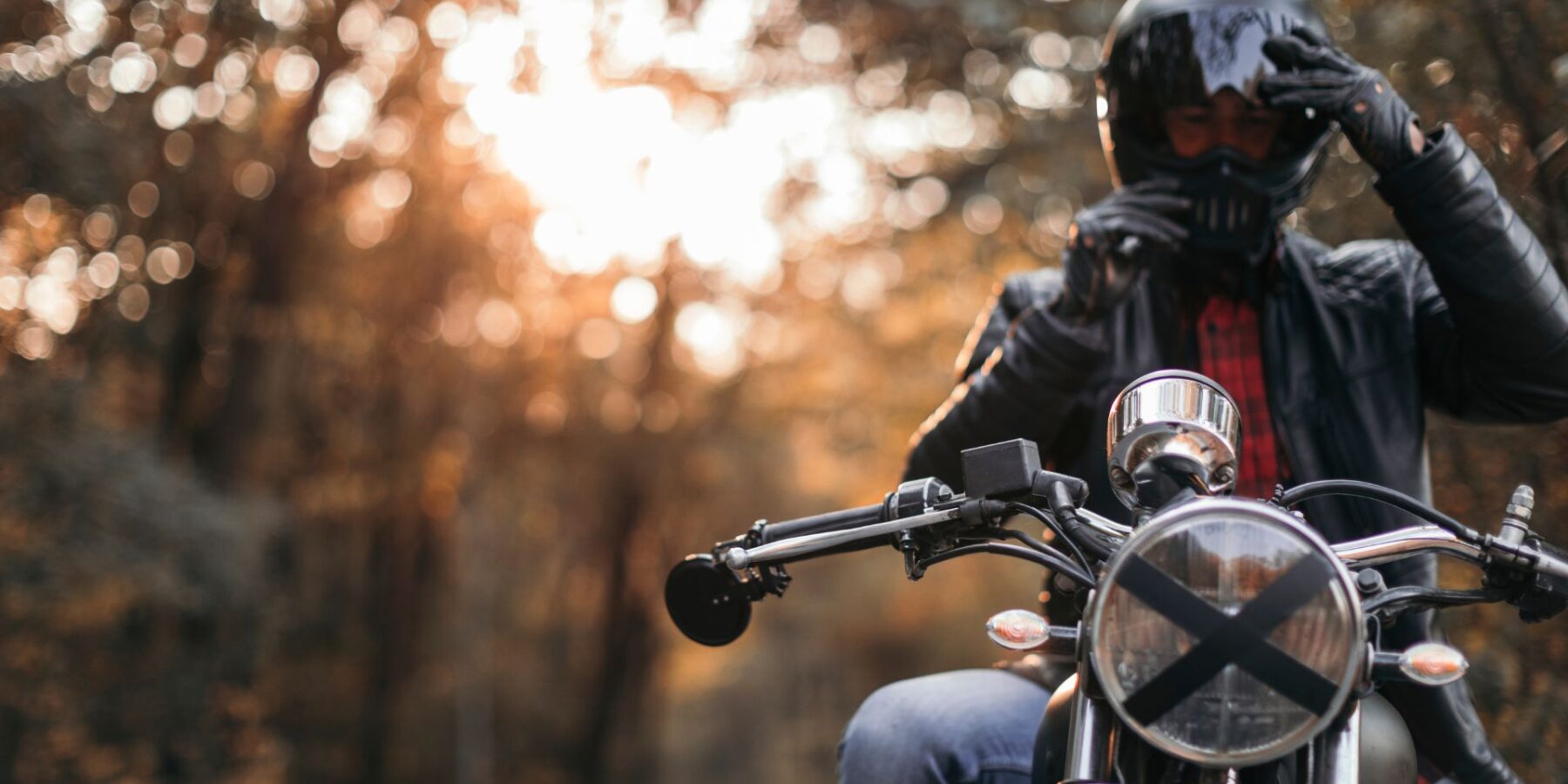 How a Glendale Motorcycle Accident Lawyer Can Help You After a Crash