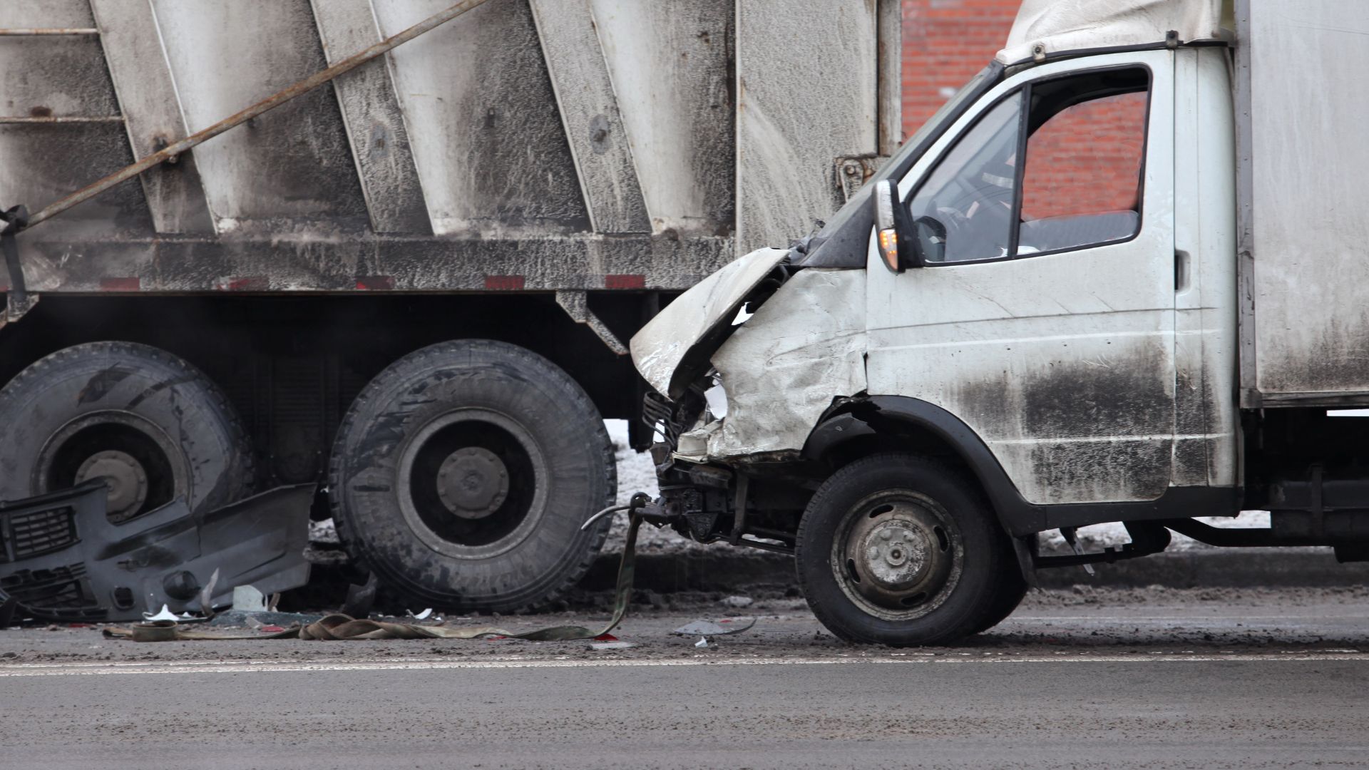 Contact Our Arizona Big Rig Truck Accident Lawyers Today