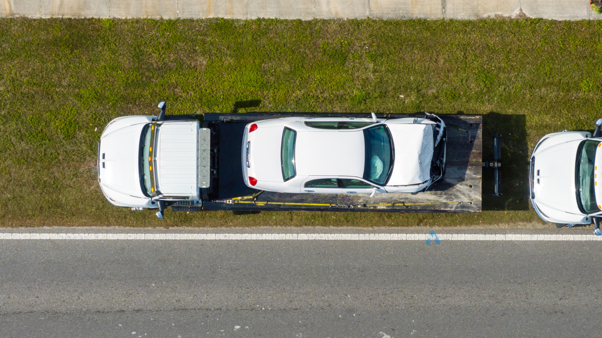 One Dead, Multiple Injured in North Peoria Intersection Crash