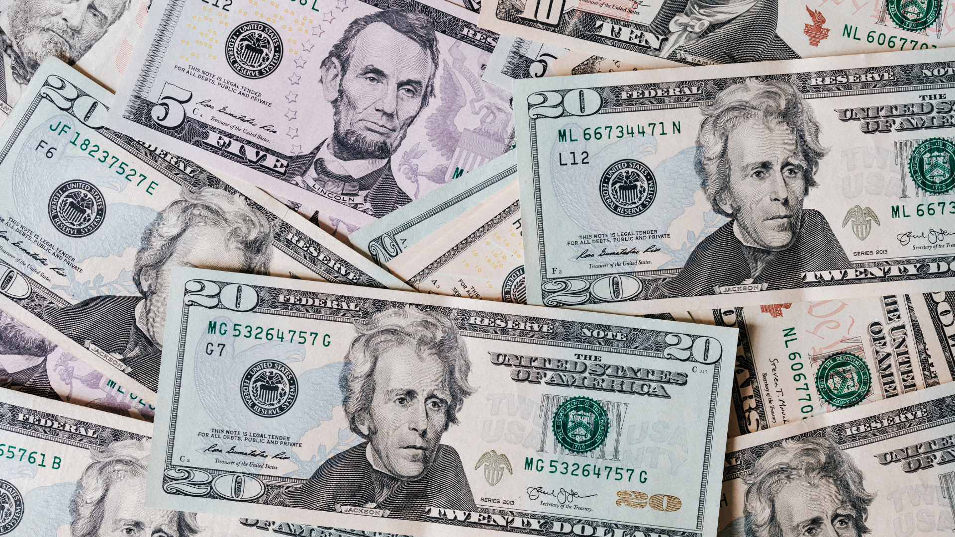 Compensation Available After a Glendale Semi-Truck Accident